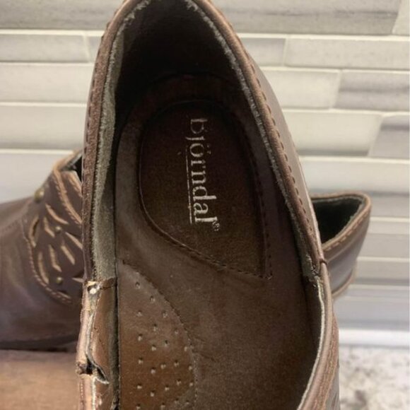 Women’s Size 8 1/2 Bjorndal Brown Clogs - Picture 3 of 9